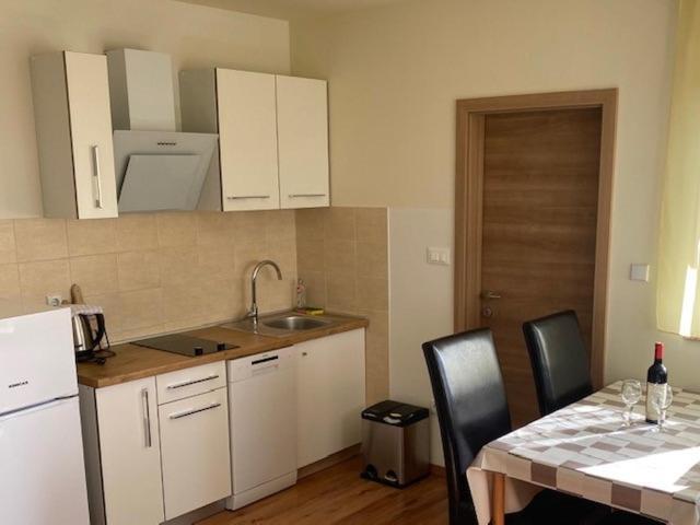 Apartments Nesic Peroj Fazana Exterior photo